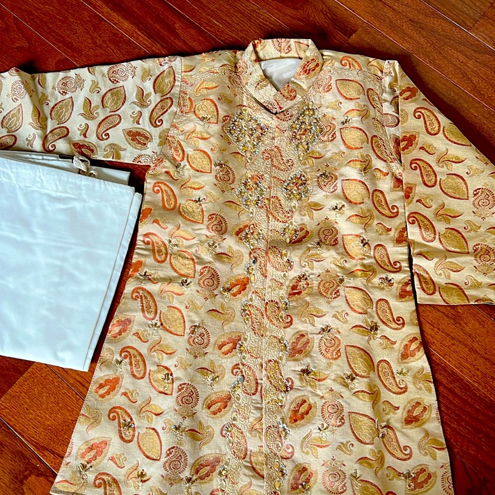 LIKE NEW -Boys size 6-8 Indian ethnic wear set